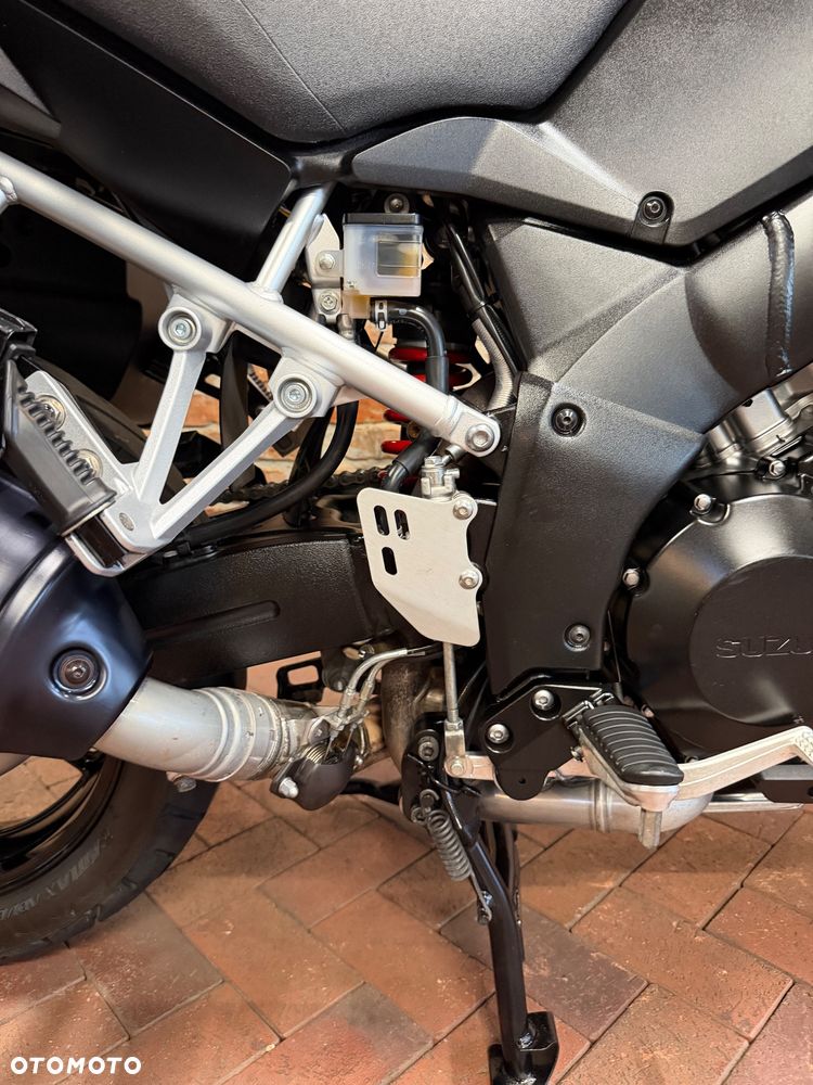 Suzuki DL - 18