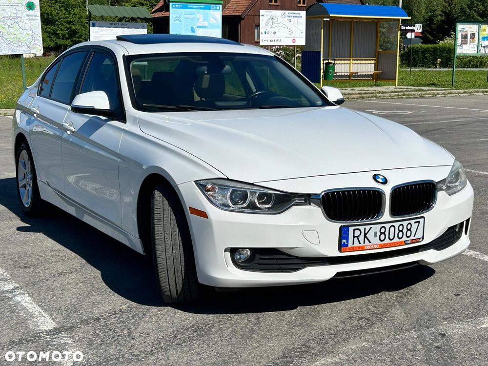 BMW Seria 3 320i - 9