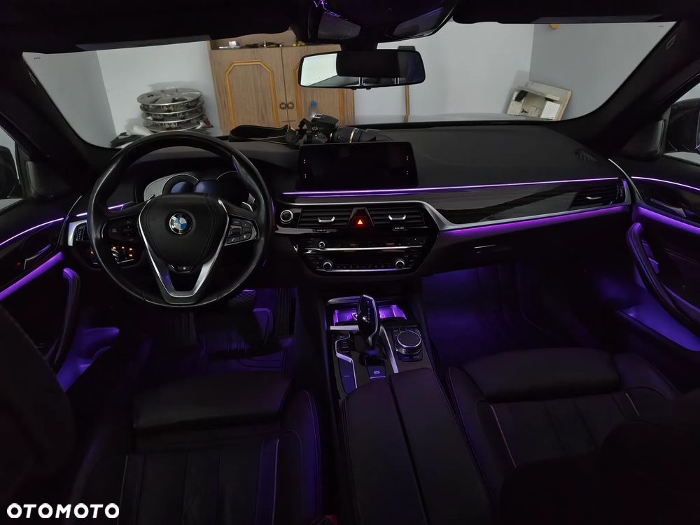 BMW Seria 5 530e iPerformance xDrive Luxury Line - 29