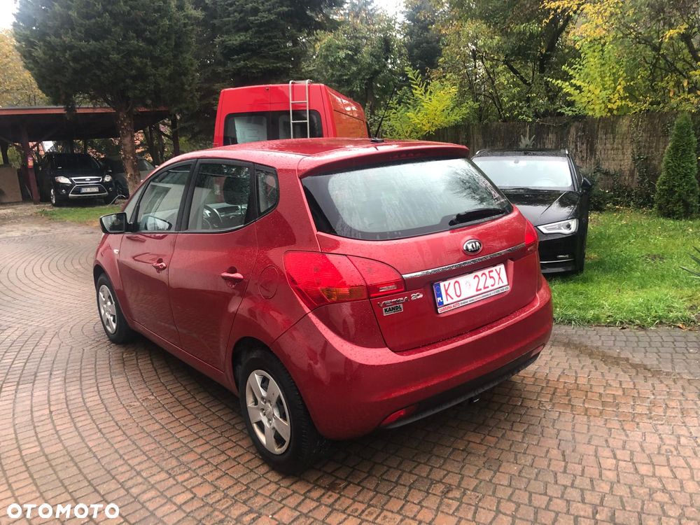 Kia Venga - 3
