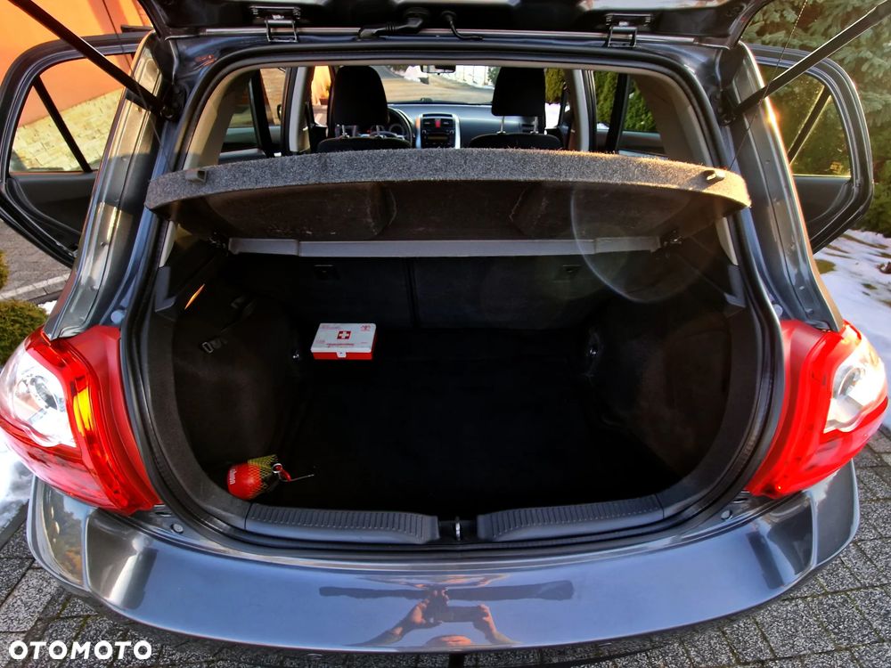Toyota Auris 1.6 Premium - 30