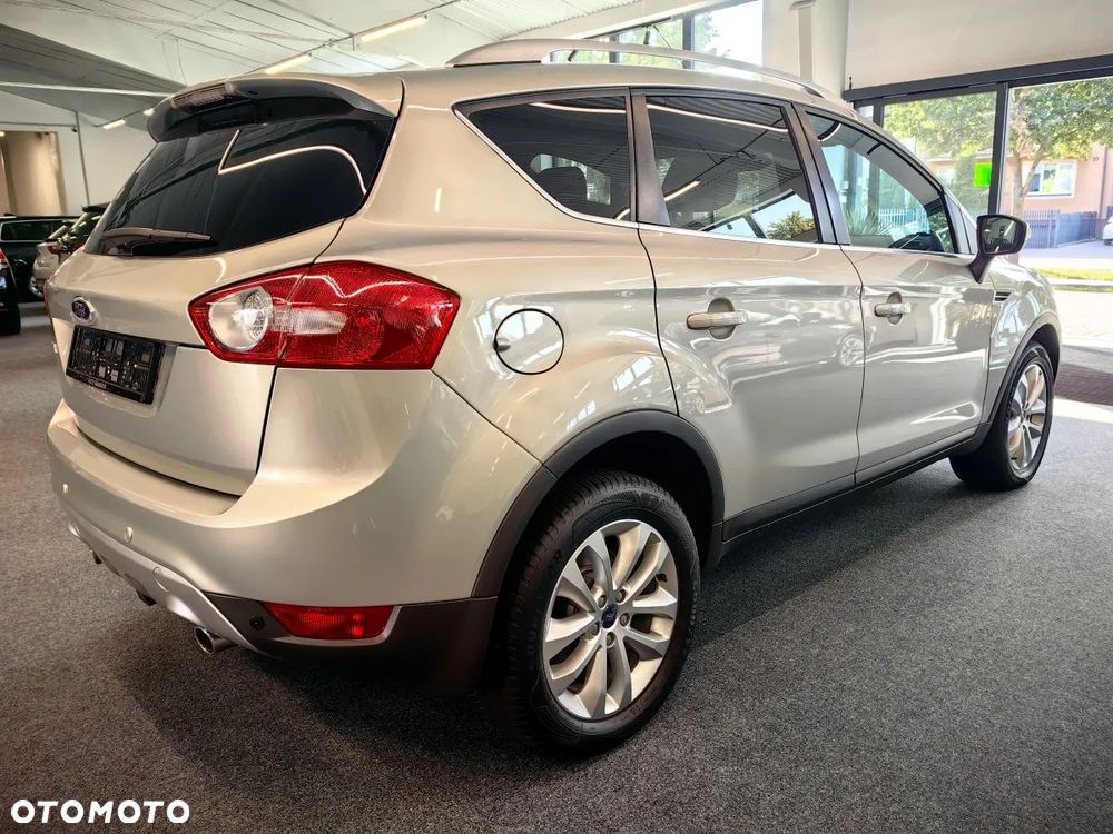Ford Kuga 2.0 TDCi 4x4 Trend - 4