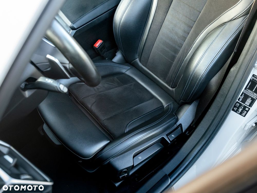 BMW Seria 3 320d xDrive mHEV M Sport sport - 32