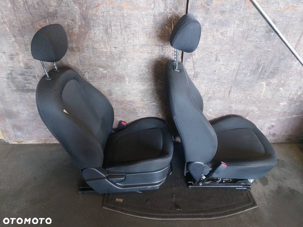 FOTELE KOMPLET LEWY PRAWY KANAPA TYŁ  HYUNDAI I20 I LIFT - 19