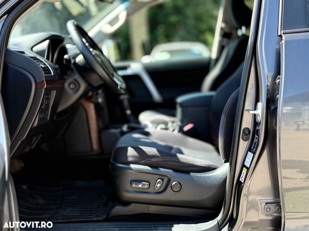 Toyota Land Cruiser 2.8l Turbo D-4D AVS Aut. Luxury - 10