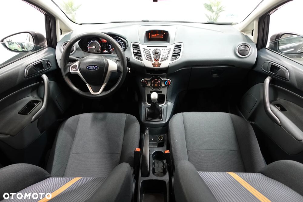 Ford Fiesta 1.25 Ambiente - 28