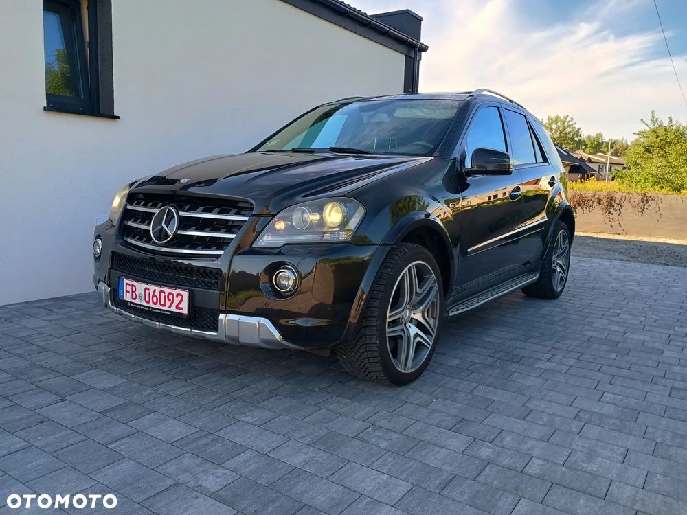 Mercedes-Benz ML 63 AMG 4Matic 7G-TRONIC 10th Anniversary
