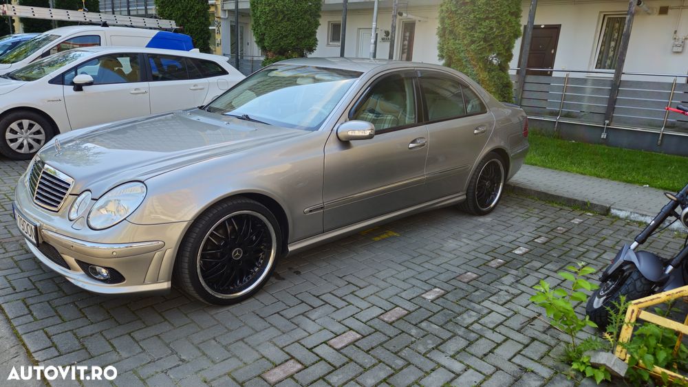 Mercedes-Benz E 200 KOMPRESSOR Automatik Elegance Sport Edition - 9