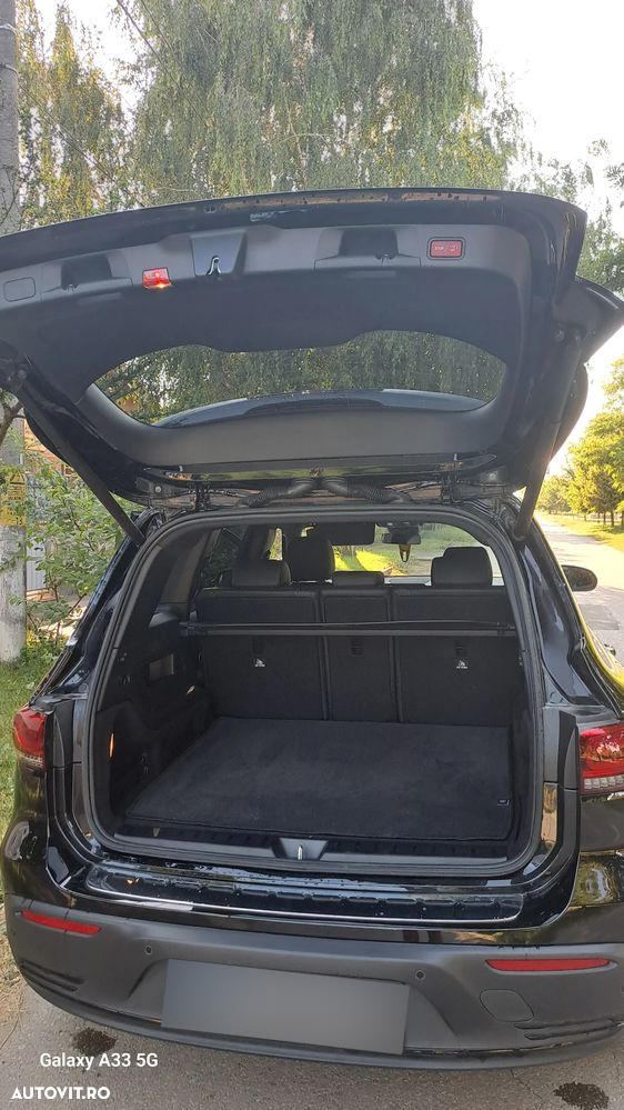 Mercedes-Benz EQB 300 4Matic Progressive - 8
