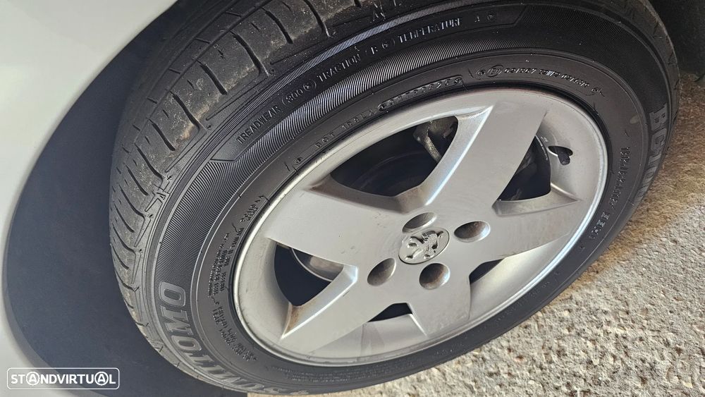 Peugeot 207 1.4 16V Sport - 8