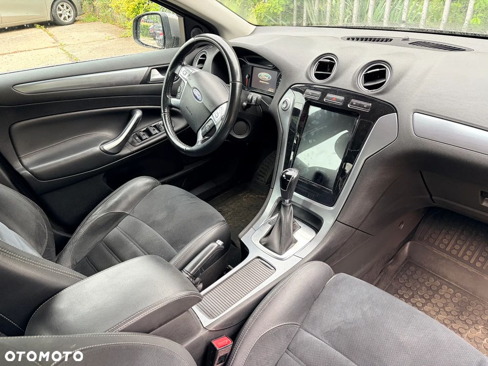 Ford Mondeo 2.0 EcoBoost Titanium - 8