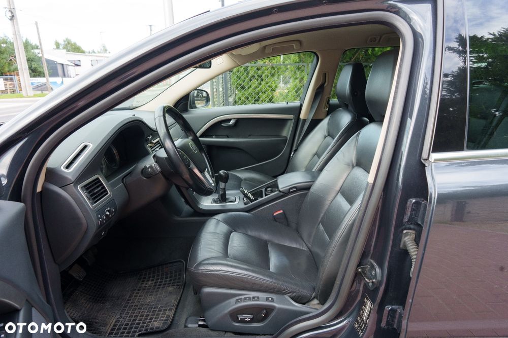 Volvo V70 2.0D Momentum - 9
