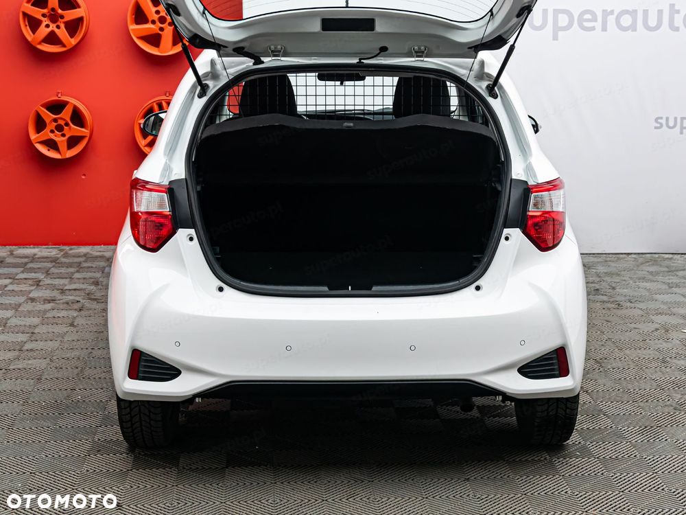 Toyota Yaris Active 1.5 111KM - 11