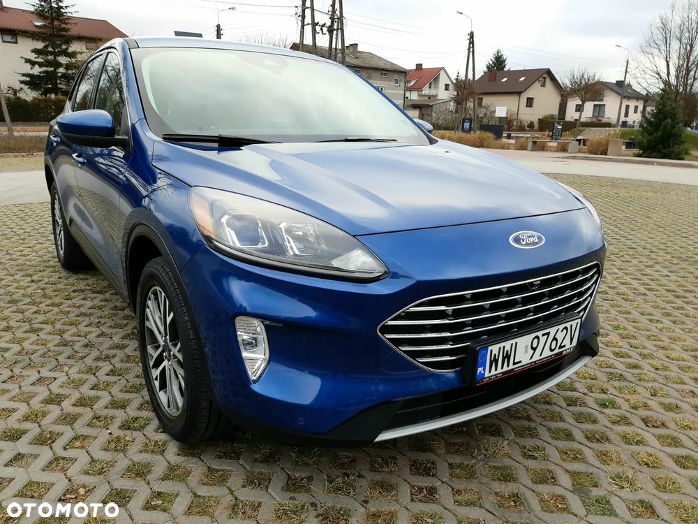 Ford Kuga - 1