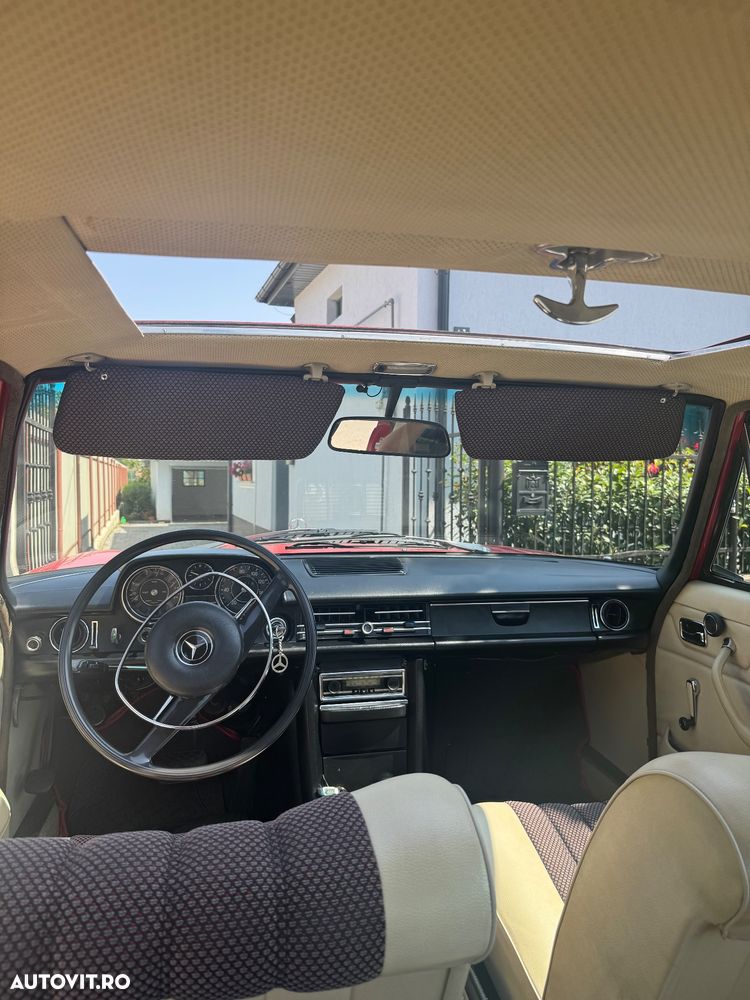 Mercedes-Benz W114 - 9