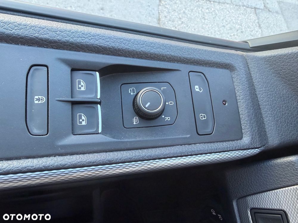Volkswagen Multivan 2.0 TDI L1 Generation SIX 4Motion DSG - 30