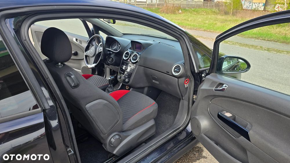 Opel Corsa 1.6T GSI - 27