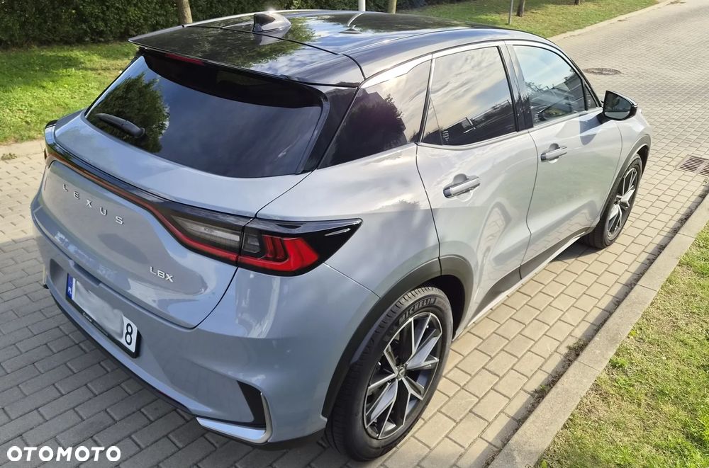Lexus Lbx 2025 photo 5