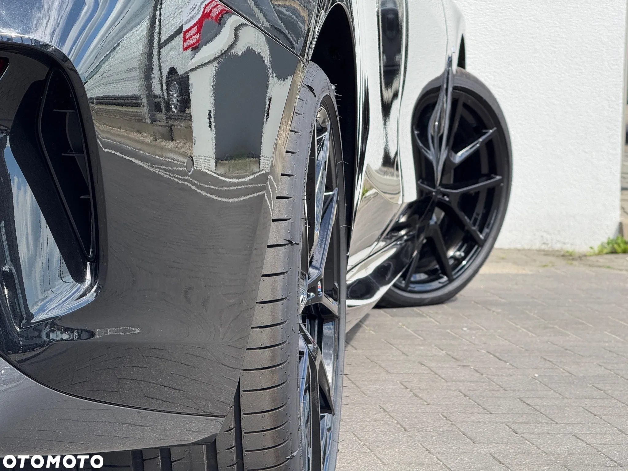 BMW Seria 8 - 13