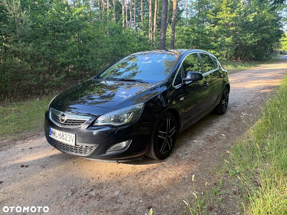 Opel Astra 1.7 CDTI DPF Cosmo - 2