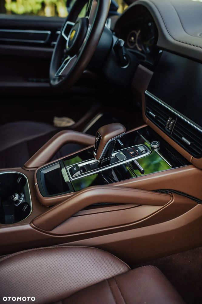 Porsche Cayenne S E-Hybrid Platinum Edition - 2