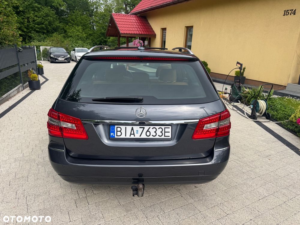 Mercedes-Benz Klasa E 220 CDI BlueEff Avantgarde - 13