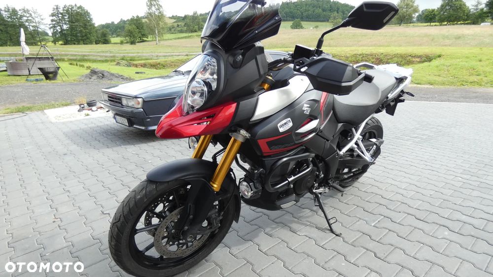 Suzuki DL - 6