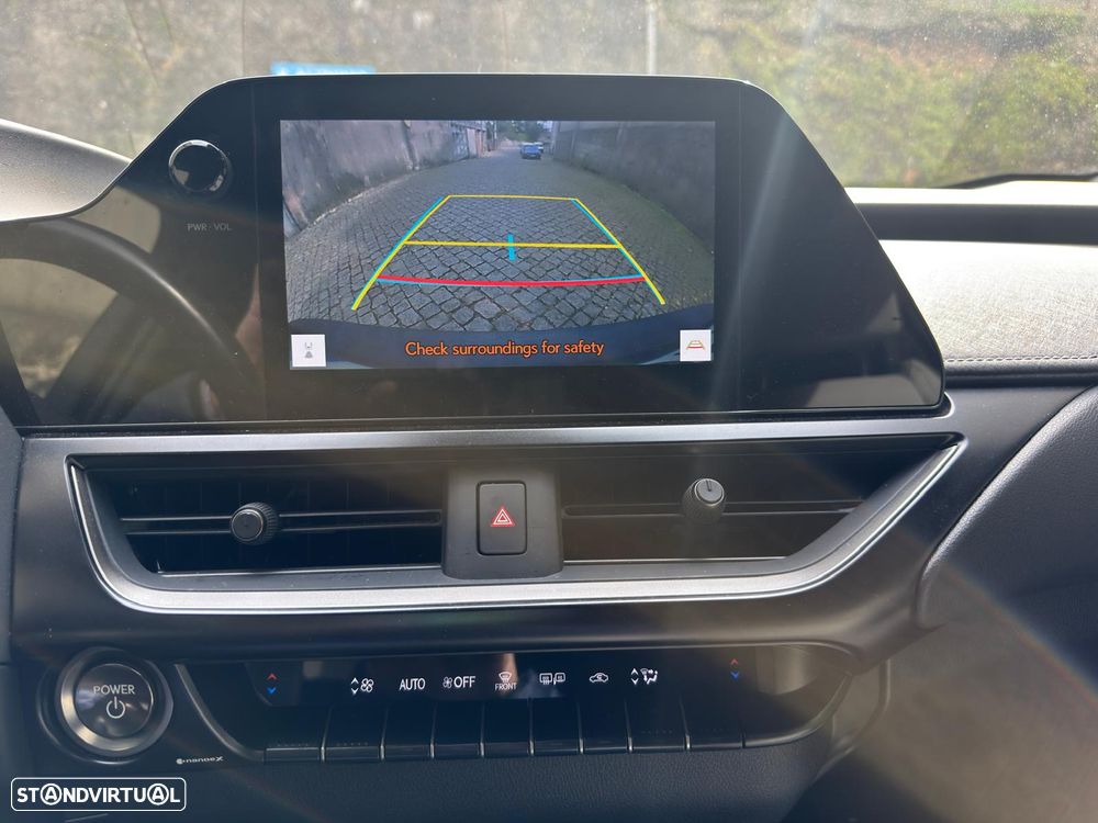 Lexus UX 250h F Sport - 8