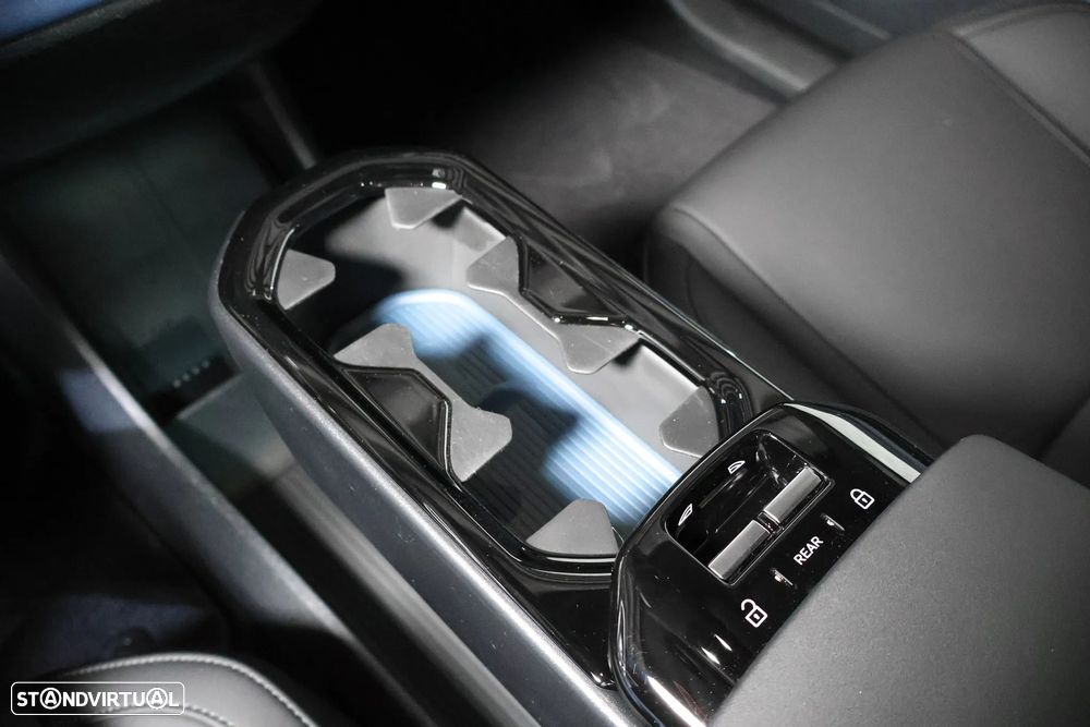 Volvo EX30 69 kWh Single Motor Extended Range Plus - 42