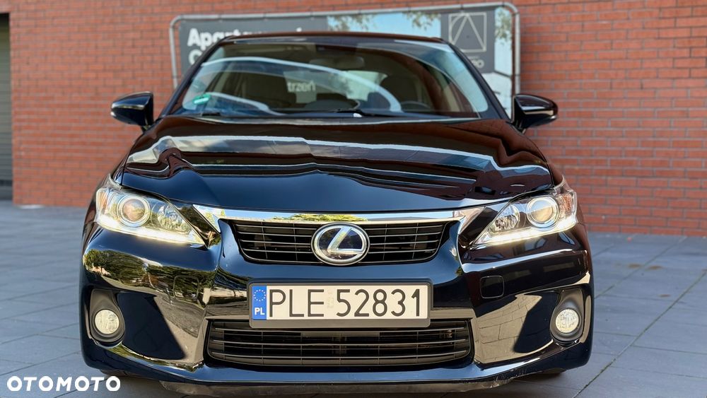 Lexus CT 200h Elite - 2