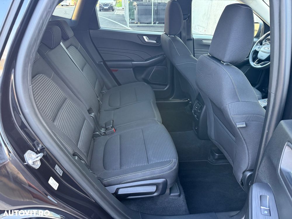Ford Kuga - 13