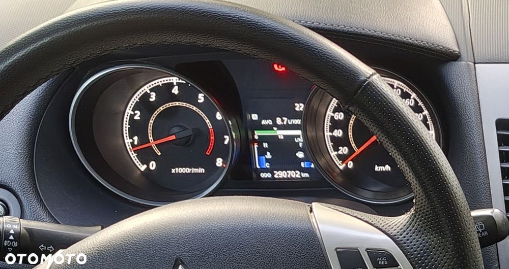 Mitsubishi Outlander 2.0 Intense + NAVI 2WD EU5 - 10