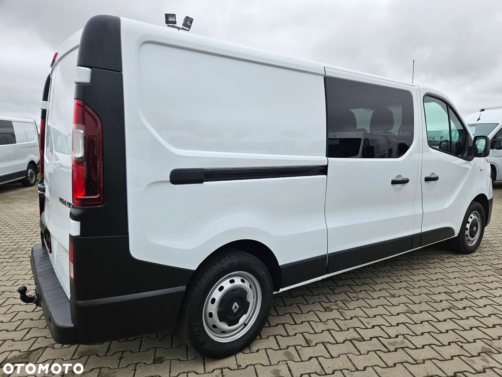 Renault Trafic L2H1 *84900zł NETTO* Brygadówka 6 osób 2.0dCi/120KM - 8