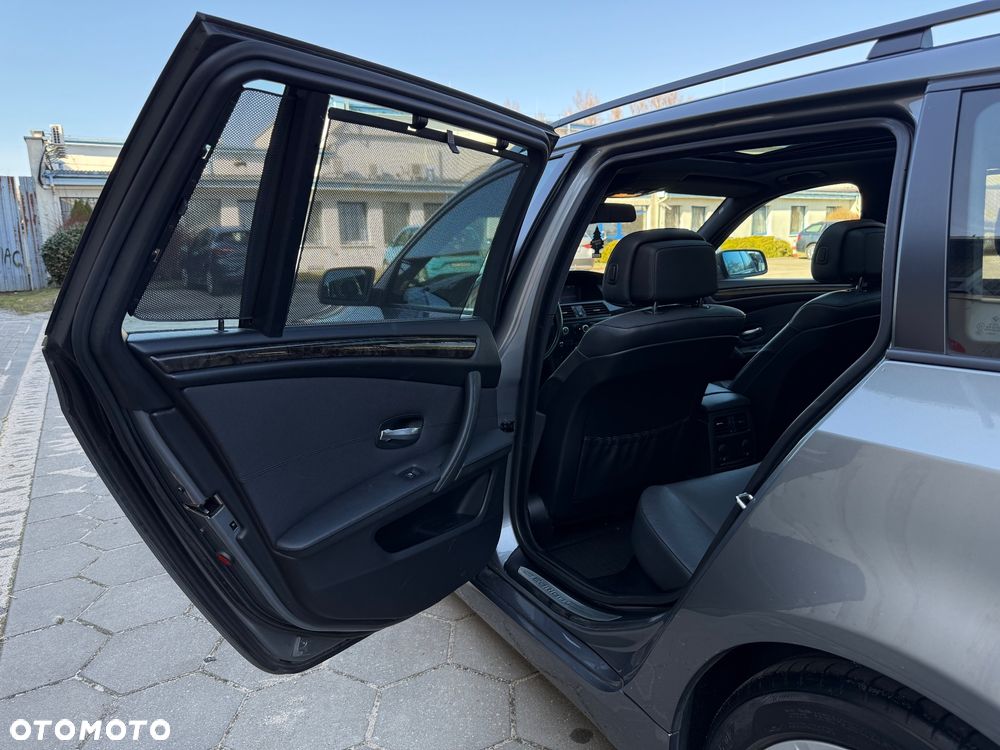 BMW Seria 5 525d Edition Lifestyle - 19