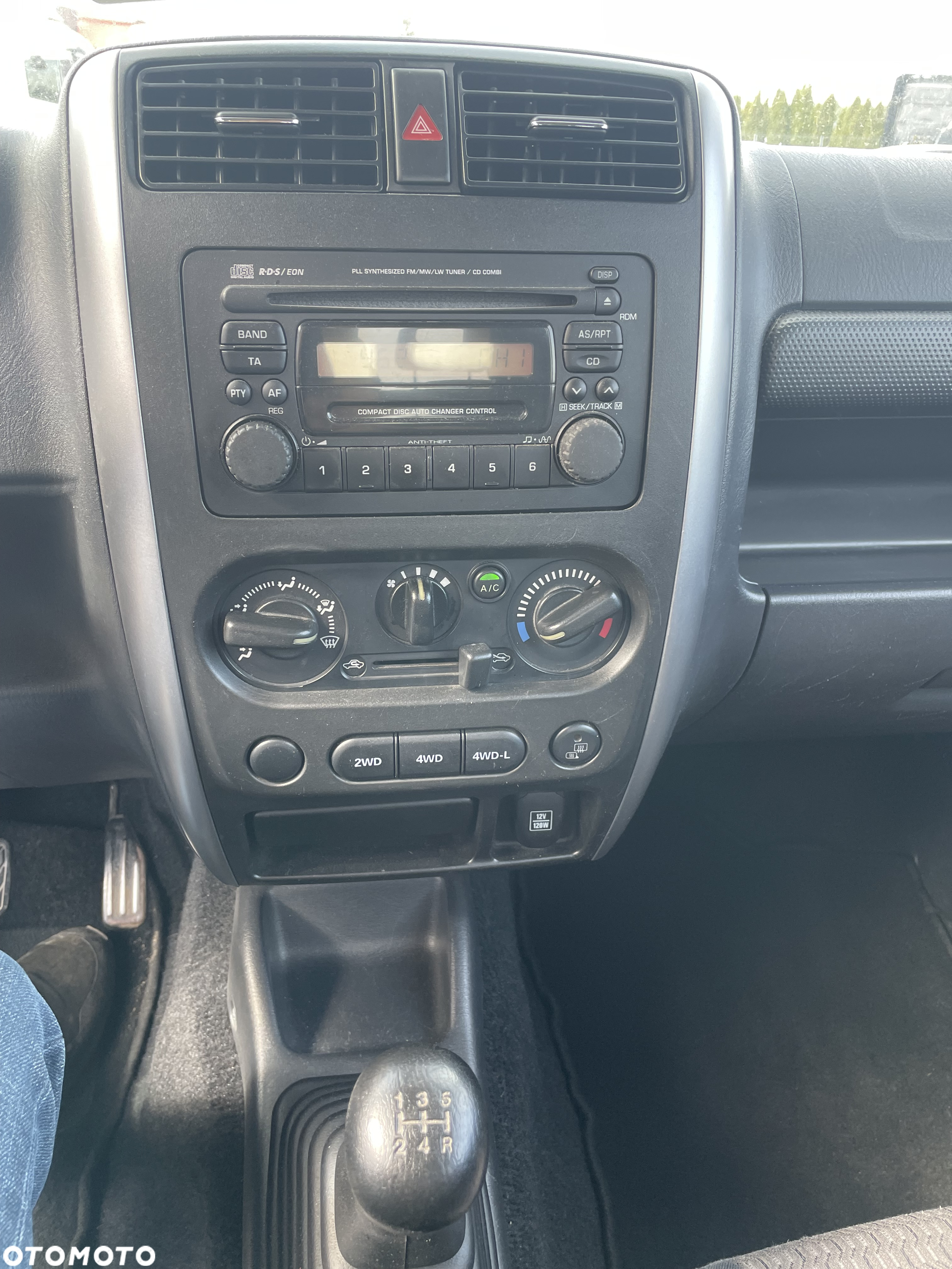 Suzuki Jimny 1.3 Club - 11