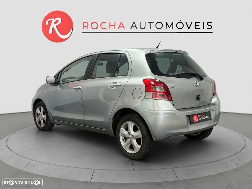 Toyota Yaris 1.4 D-4D AC Manual - 8