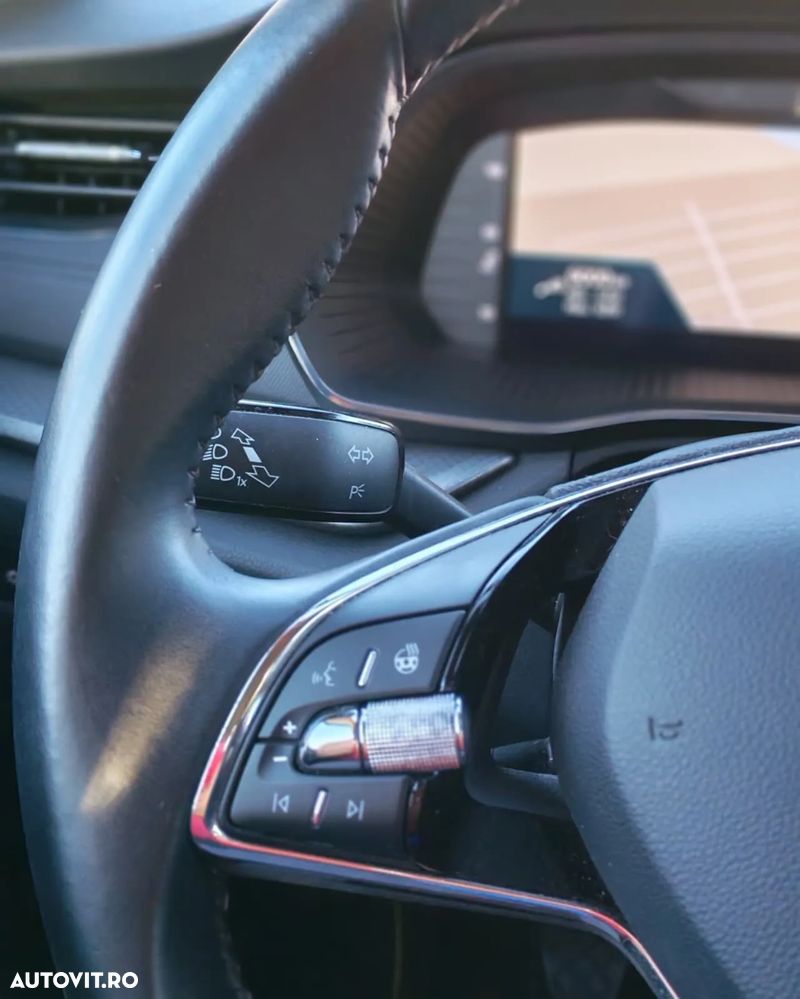 Skoda Octavia 2.0 TDI Style - 12