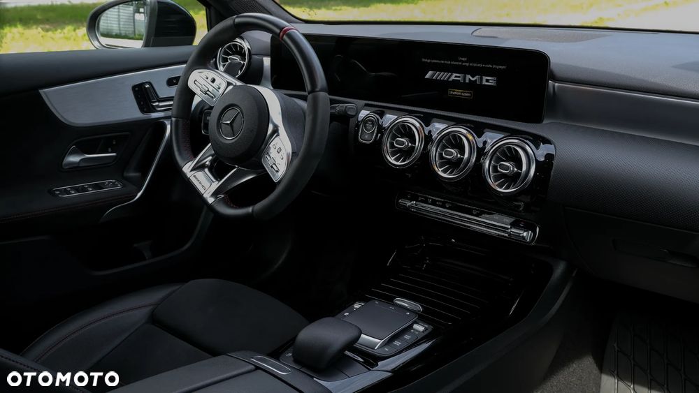 Mercedes-Benz Klasa A 35 AMG 4-Matic 7G-DCT - 14
