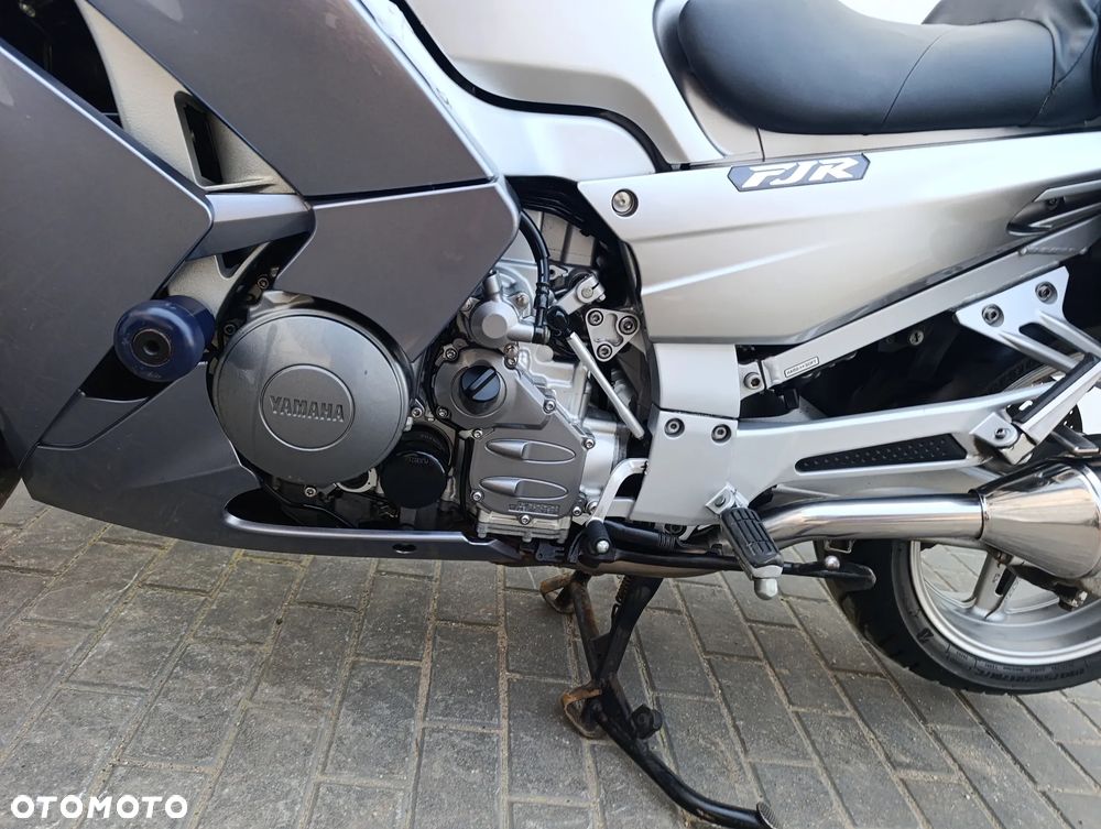 Yamaha FJR - 14