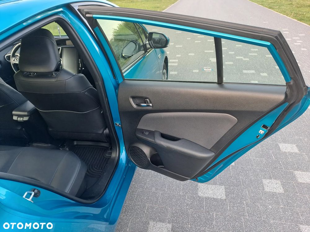 Toyota Prius 1.8 HSD Prestige - 14
