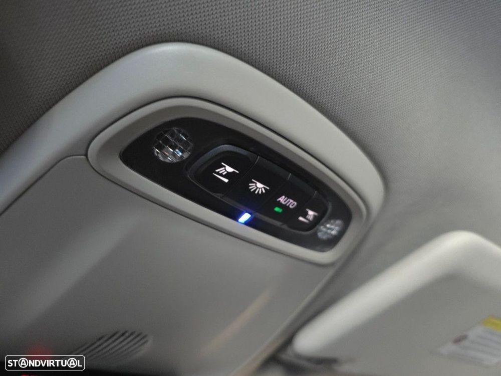 Volvo V40 1.6 D2 Momentum - 42