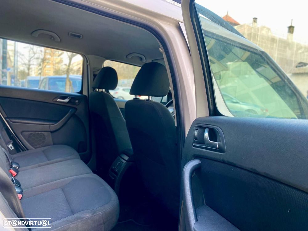 Skoda Yeti 2.0 TDI Active 4x4 - 25