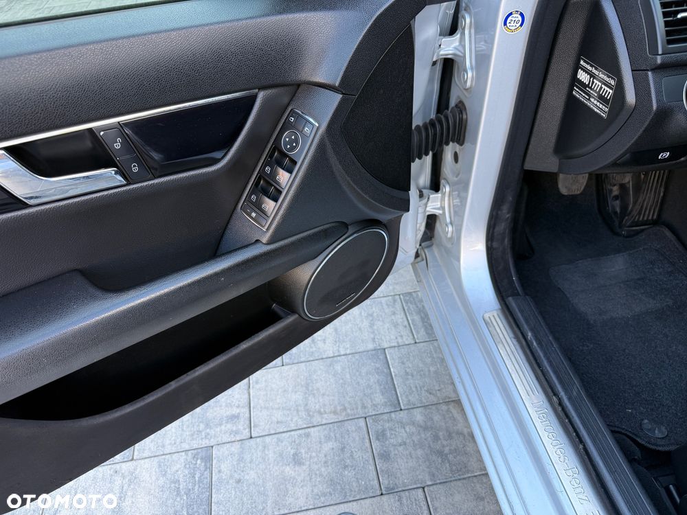 Mercedes-Benz Klasa C 200 Kompressor Avantgarde - 25