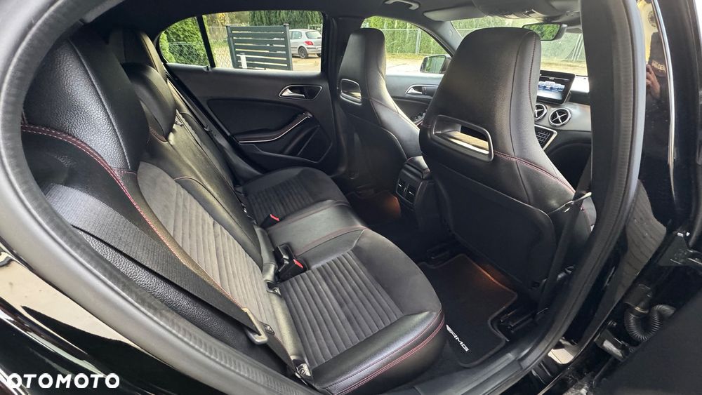 Mercedes-Benz GLA 200 (CDI) d 4Matic 7G-DCT AMG Line - 22