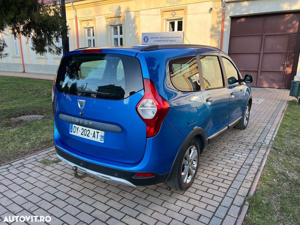 Dacia Lodgy 1.2 TCe Stepway - 2