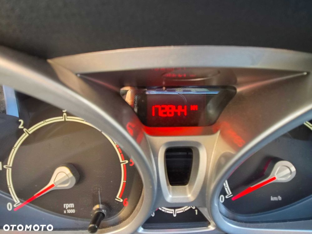 Ford Fiesta - 6