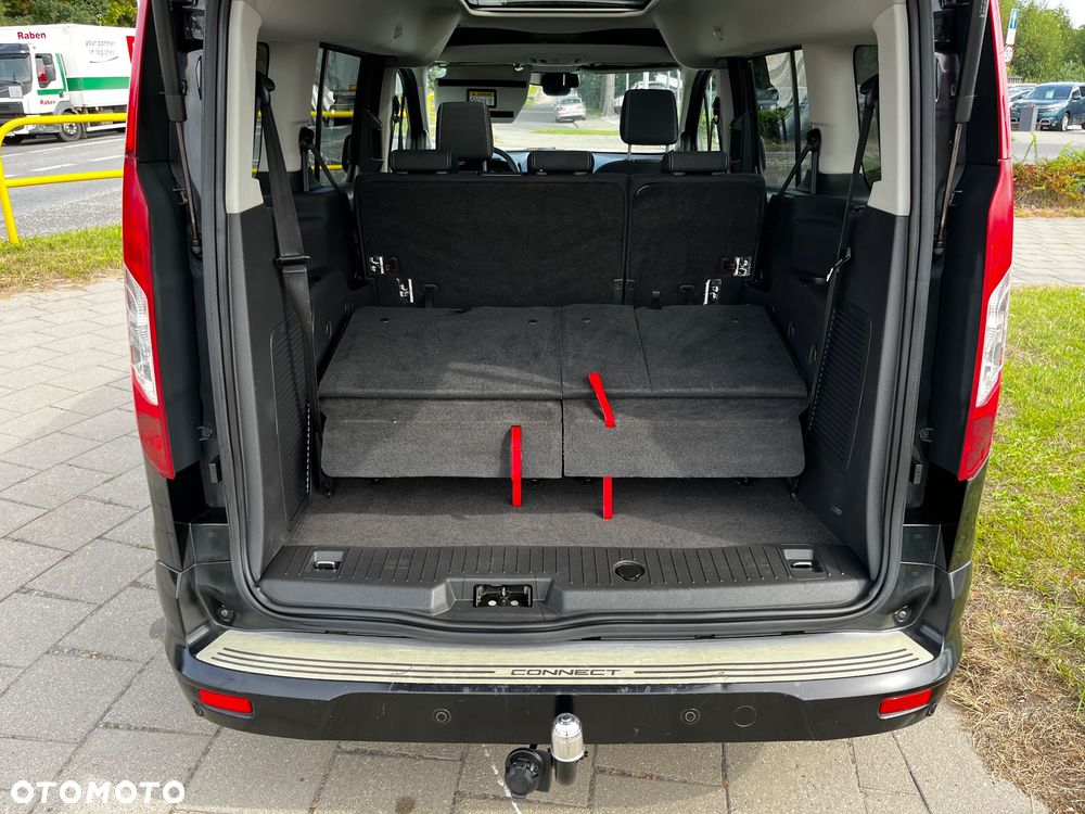 Ford Tourneo Connect Grand - 26