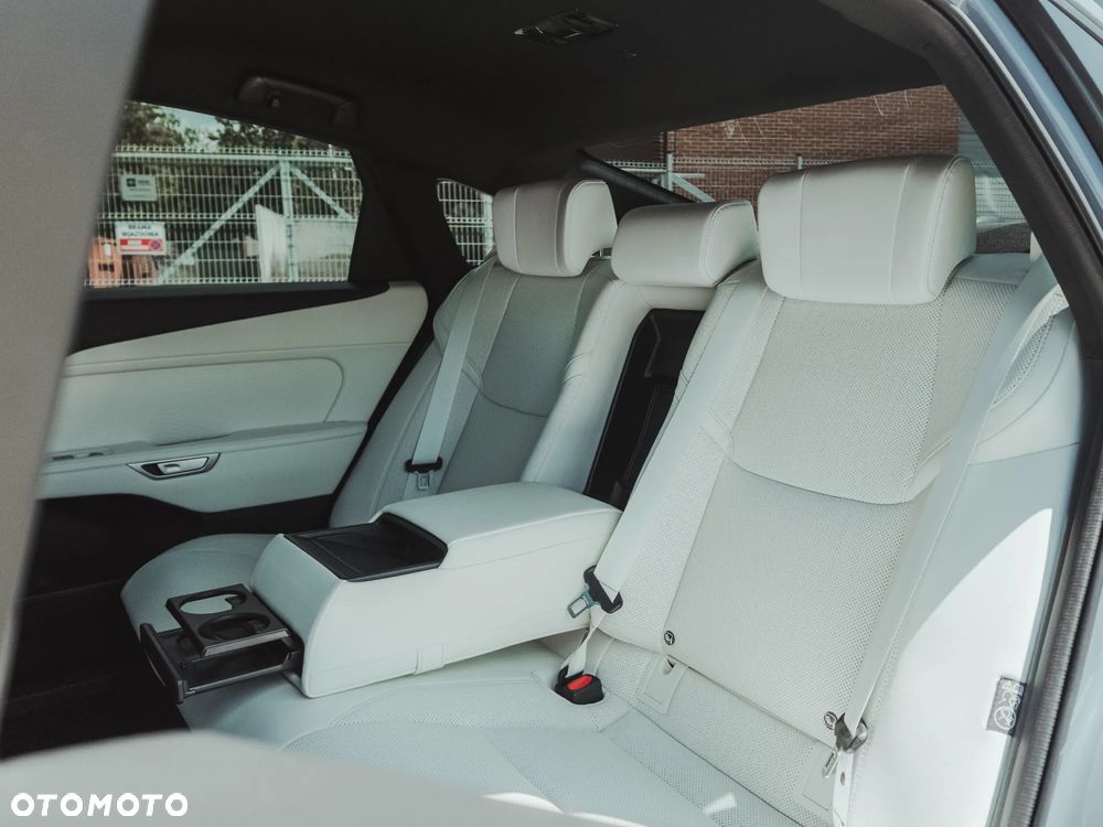 Lexus ES 500e Prestige AWD - 19