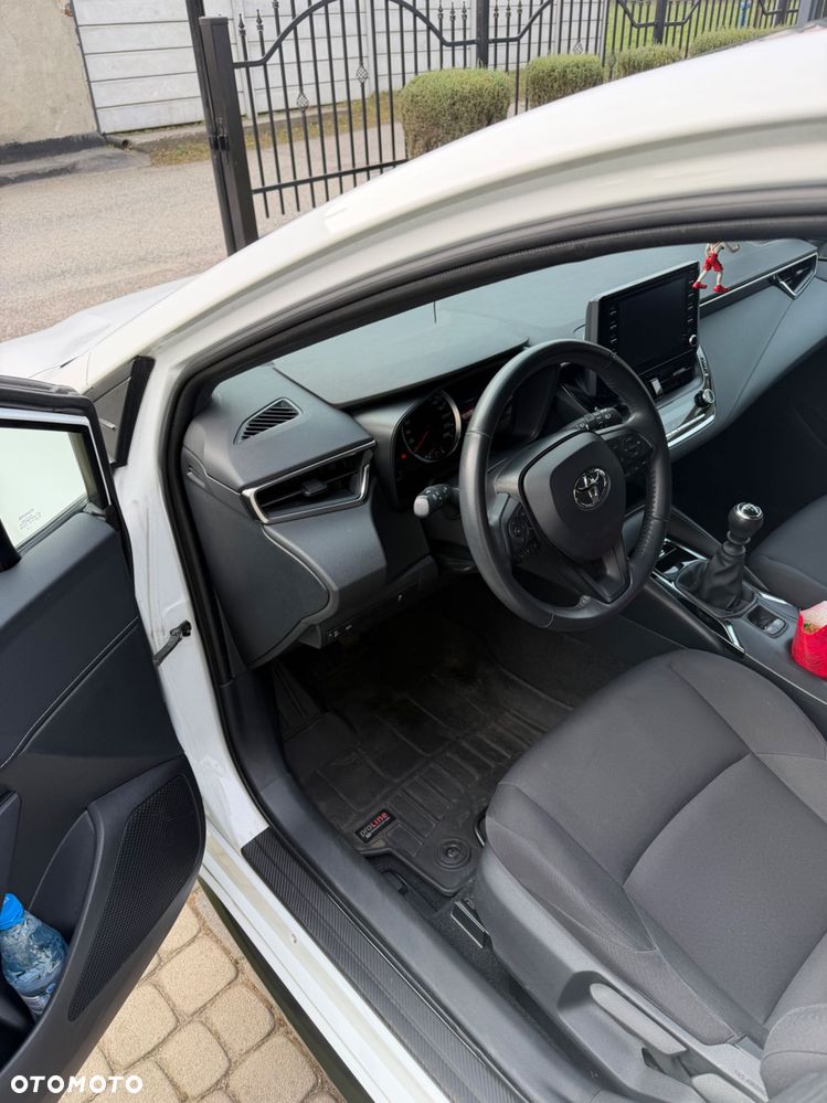 Toyota Corolla - 4
