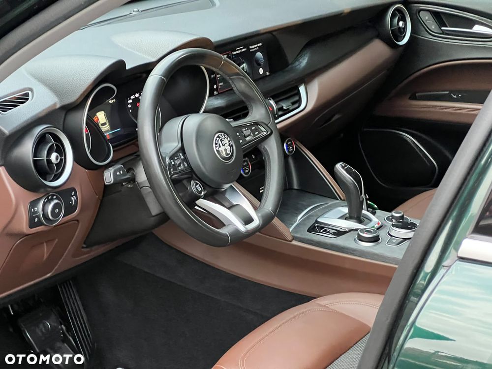 Alfa Romeo Stelvio 2.0 Turbo Sprint Q4 - 15